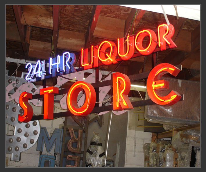 Electro Signs Sign Hire 24 Hour Liquor Store Size Appox 6 X 3 6